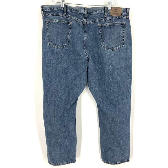 Wrangler Men’s Relaxed Fit Straight Leg Jeans Blue Size 44x30 - Picture 2 of 5